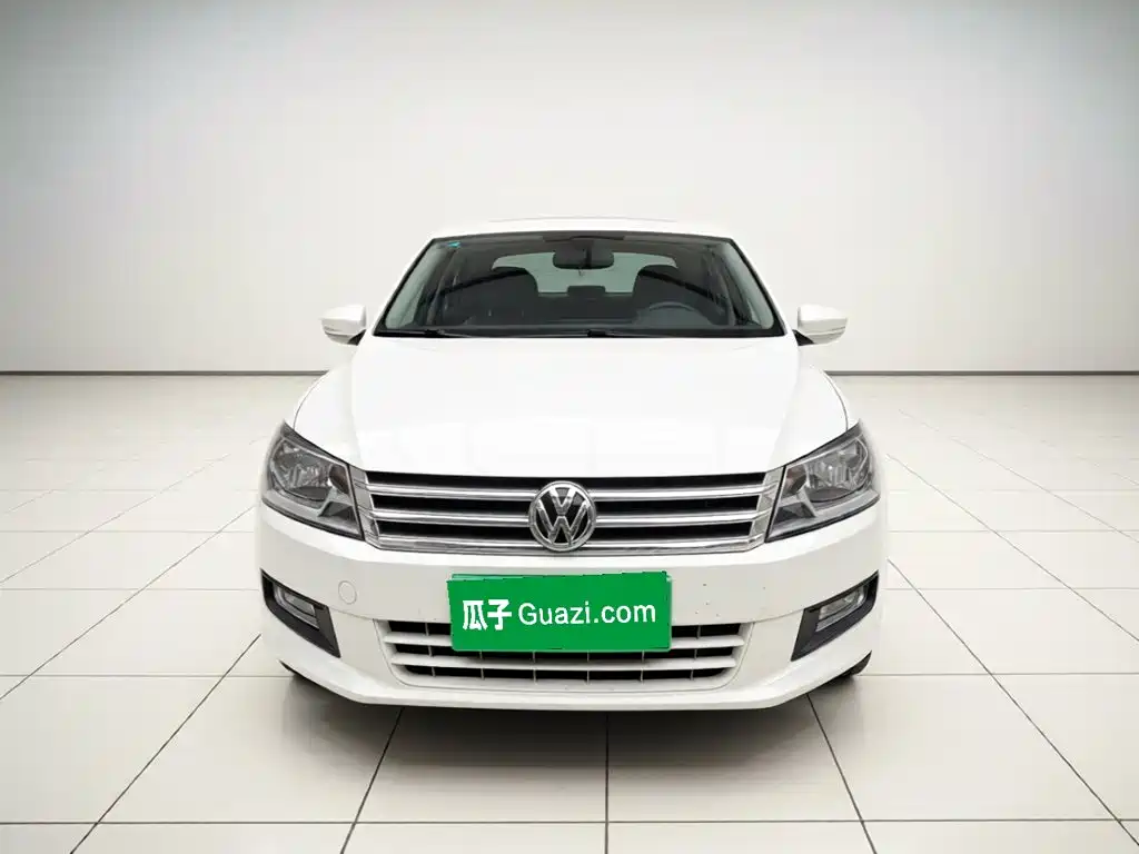 Photo 2 - Volkswagen Santana