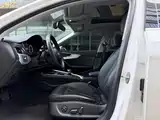 Photo 4 - Audi A4L