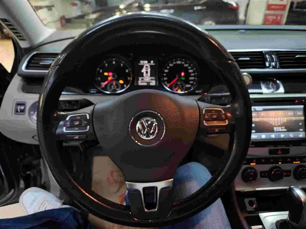Volkswagen Magotan 2015 1.8TSI Luxury фото 8