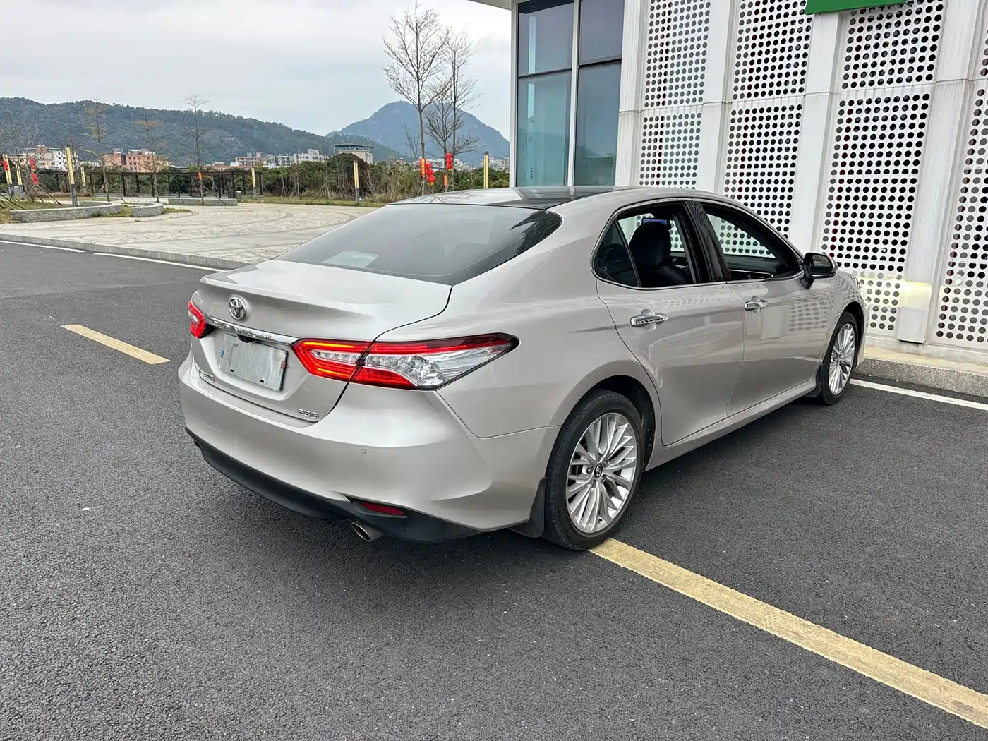 Toyota Camry 2019 2.5G Luxury Edition China VI фото 28