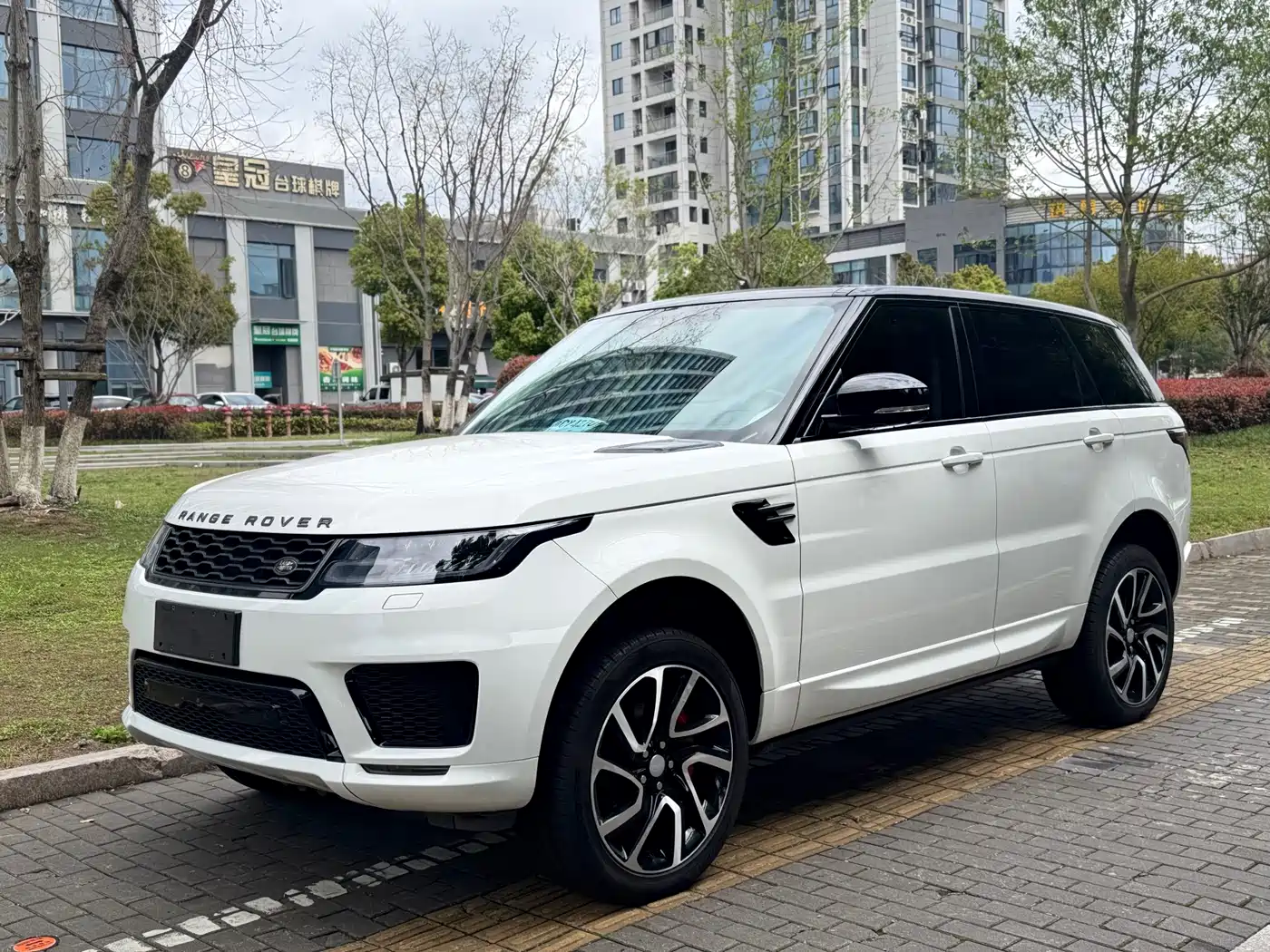 Land Rover Range Rover Sport 2020 3.0 L6 HSE DYNAMIC фото 19