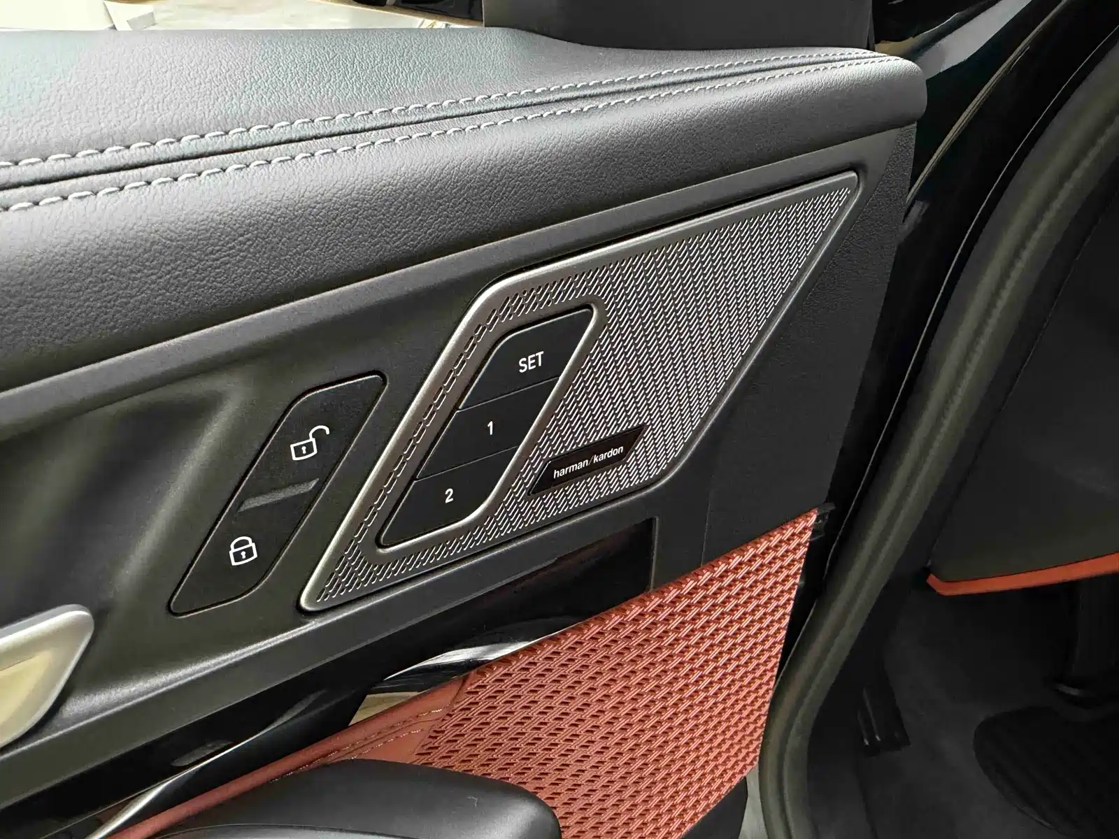 Фото 9 - BMW X1