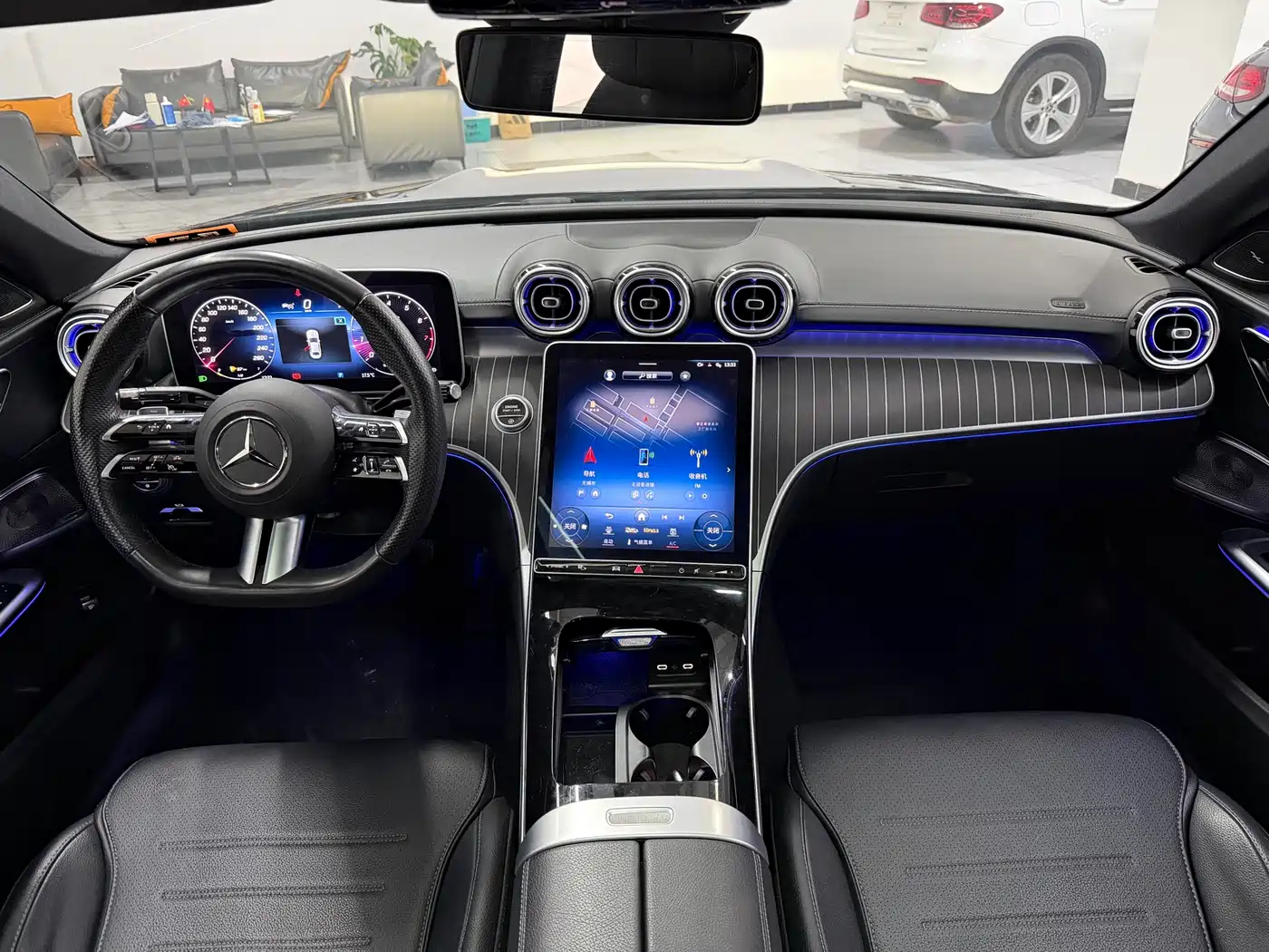 Mercedes-Benz C-Class 2023 C 260 L Night Edition Sport фото 10
