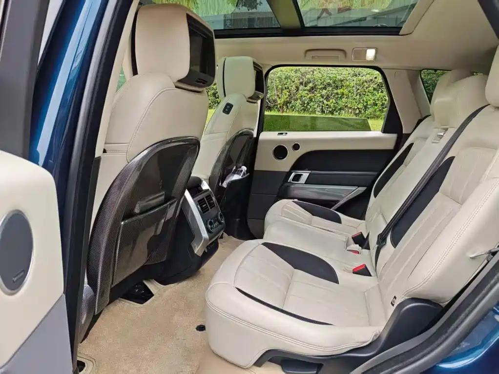 Photo 11 - Land Rover Range Rover Sport