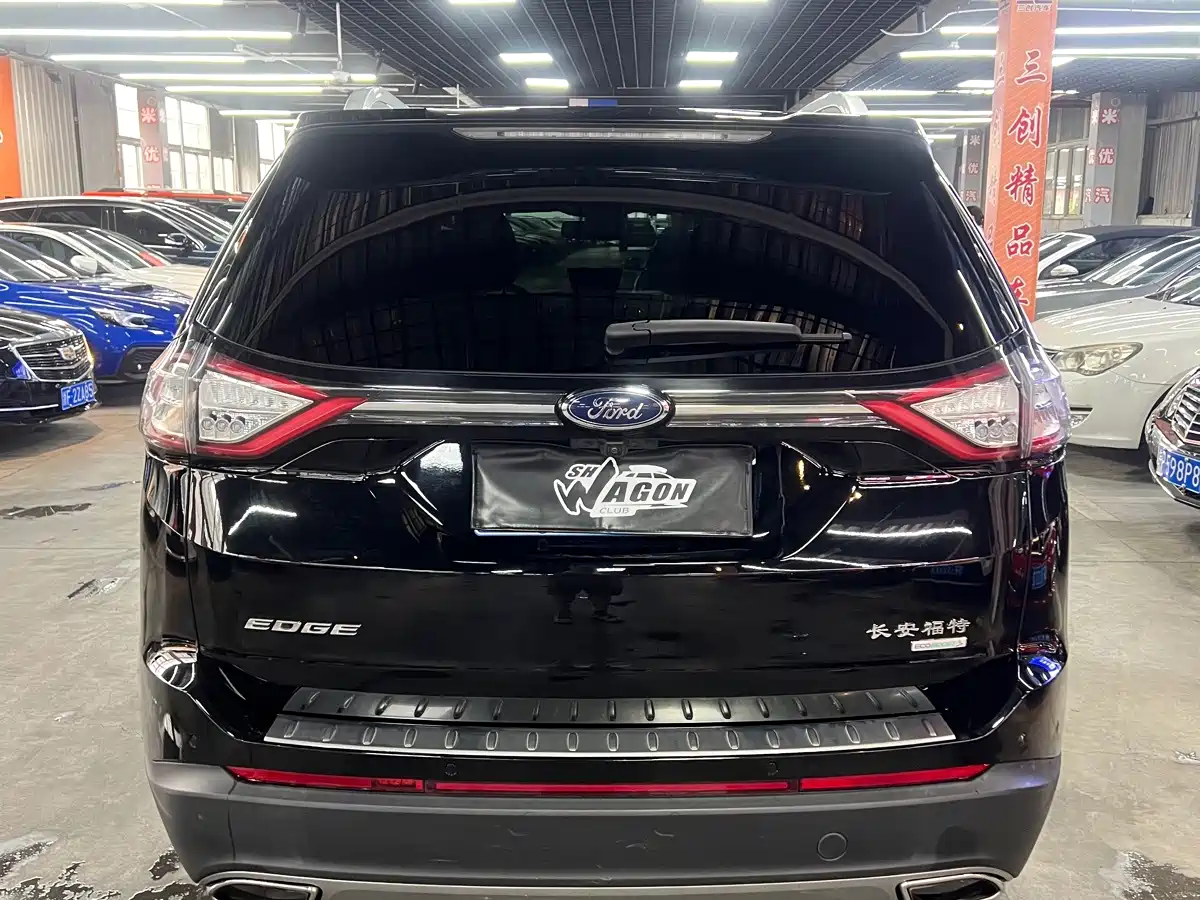 Фото 6 - Ford Edge