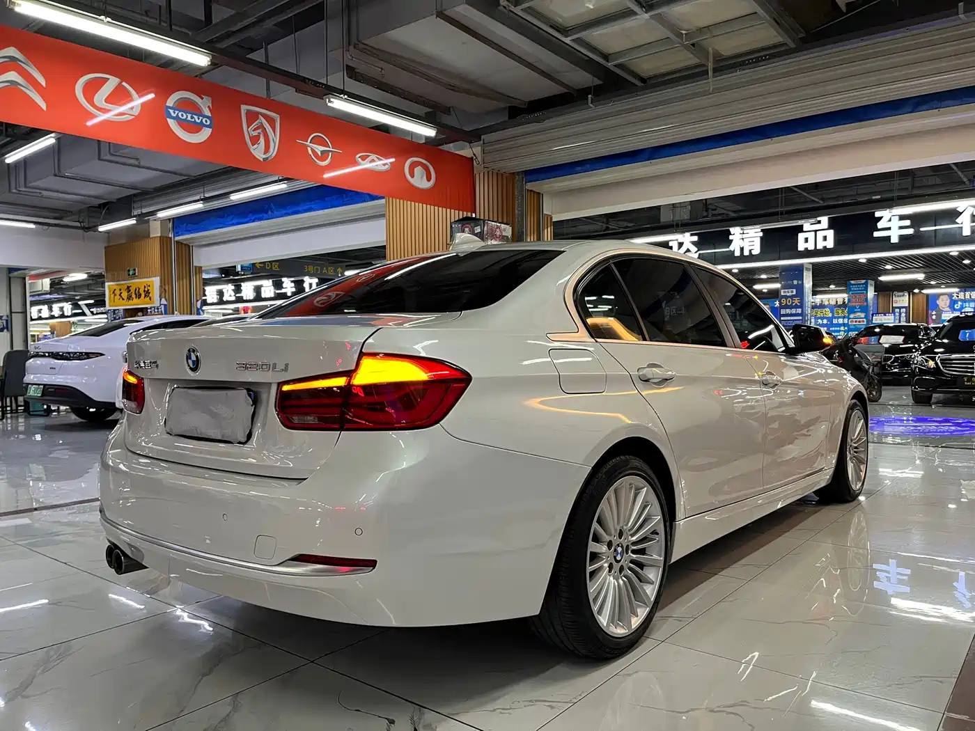 BMW 3 Series 2018 320Li Fashion Style фото 5