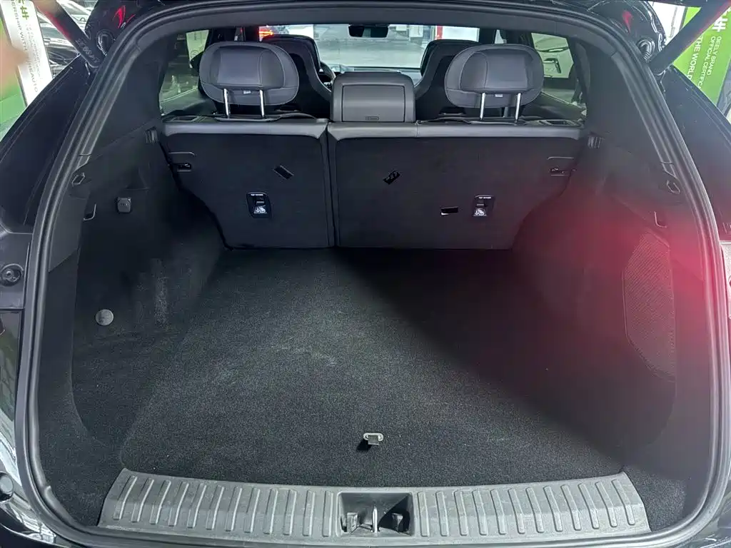 Lynk & Co 08 EM-P 2025 120km Long Range Pro фото 11