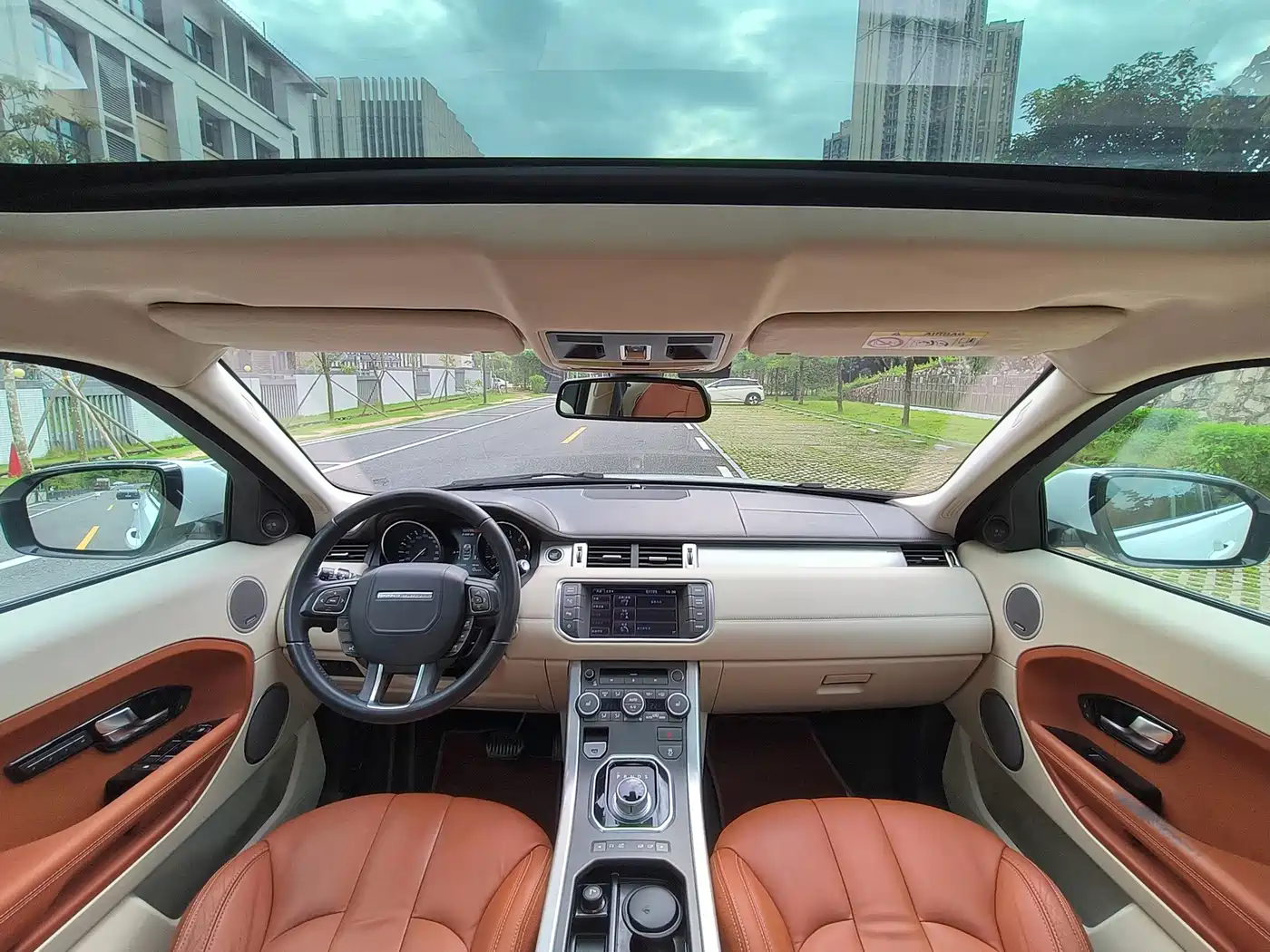 Land Rover Range Rover Evoque (Import) 2014 2013 Model 2.0T 5-door Brilliant Edition