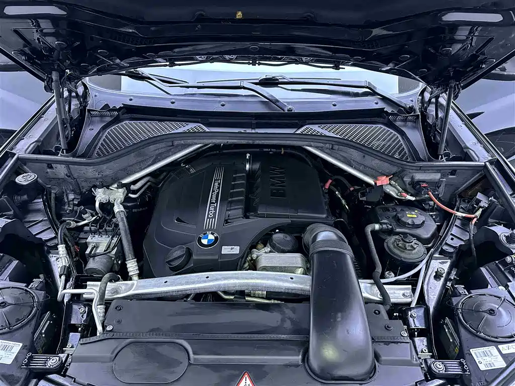 BMW X5 (Import) 2014 xDrive35i Leading фото 22