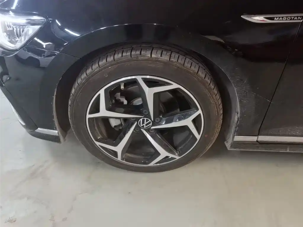 Volkswagen Magotan 2023 Model 2 Million Commemorative Edition 330TSI DSG Luxury фото 23