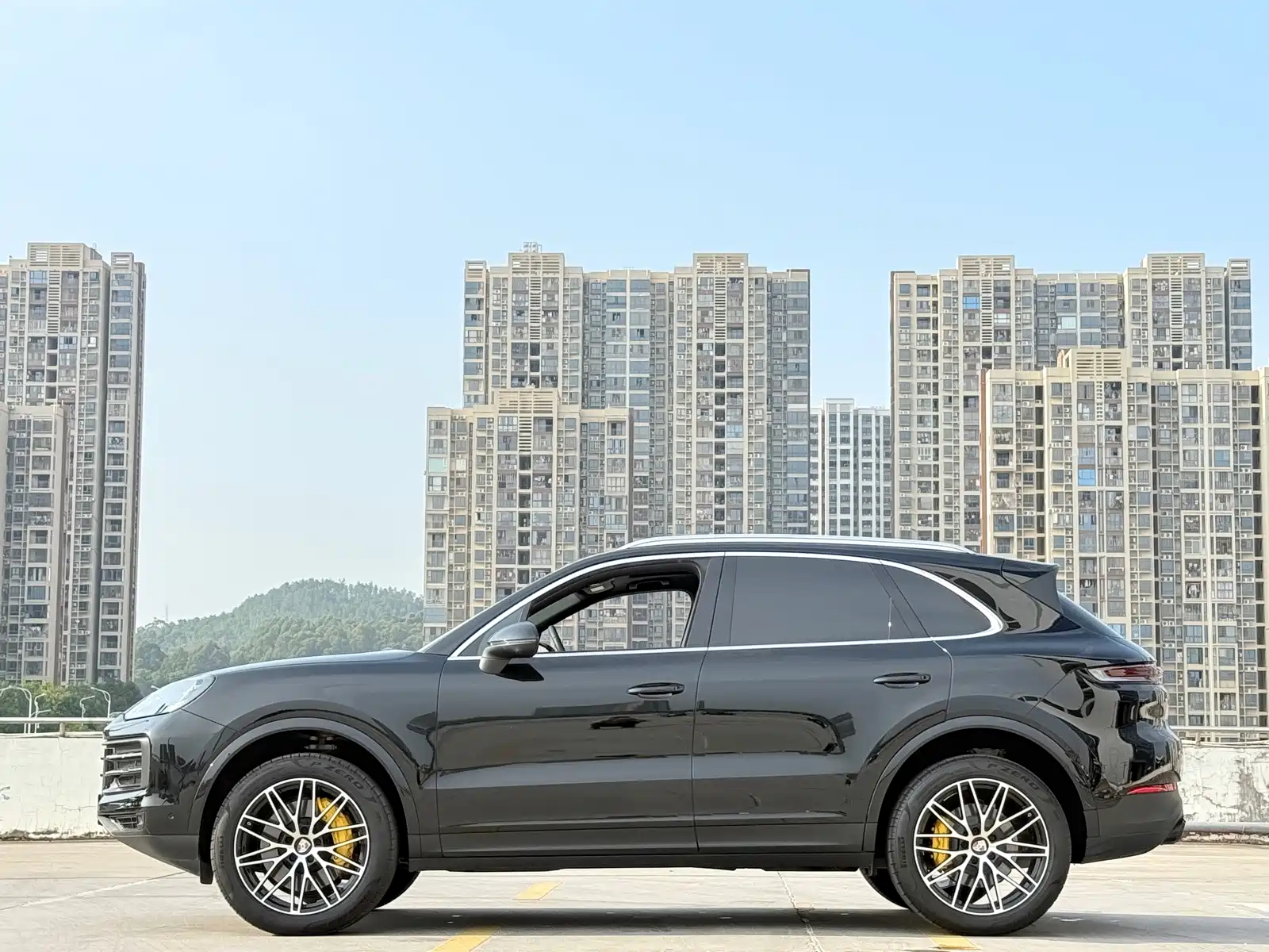 Photo 12 - Porsche Cayenne