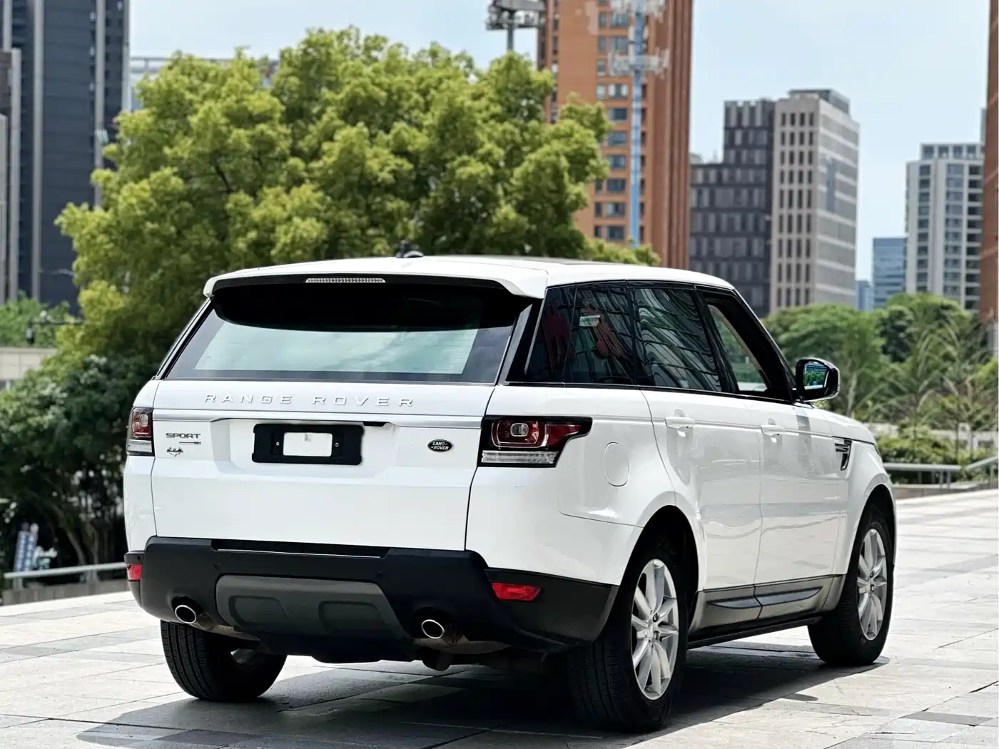 Land Rover Range Rover Sport 2016 3.0 SDV6 HSE фото 4