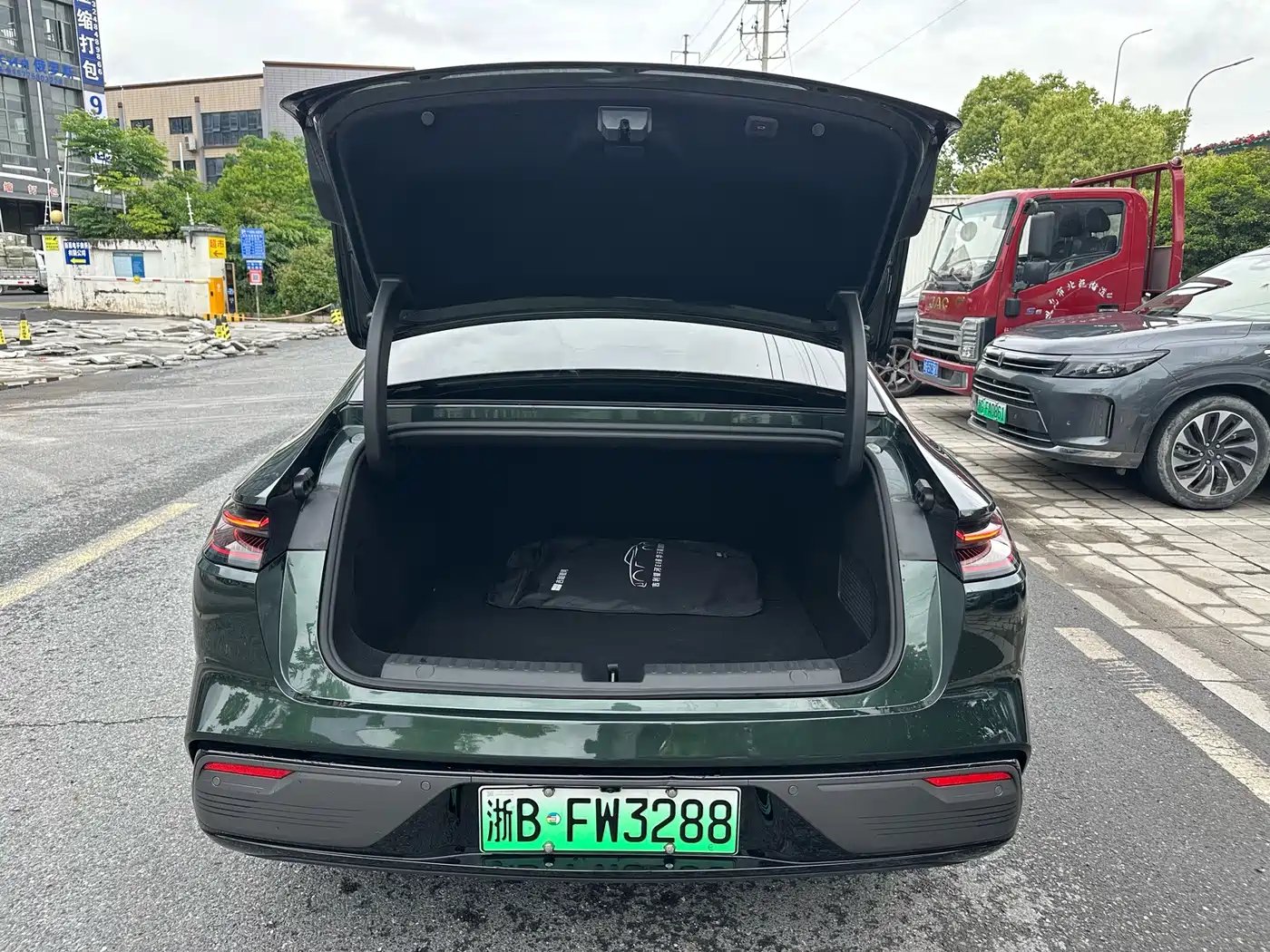 Geely Galaxy Galaxy Xingyao 8 2025 130km EM-P Starship Edition фото 14