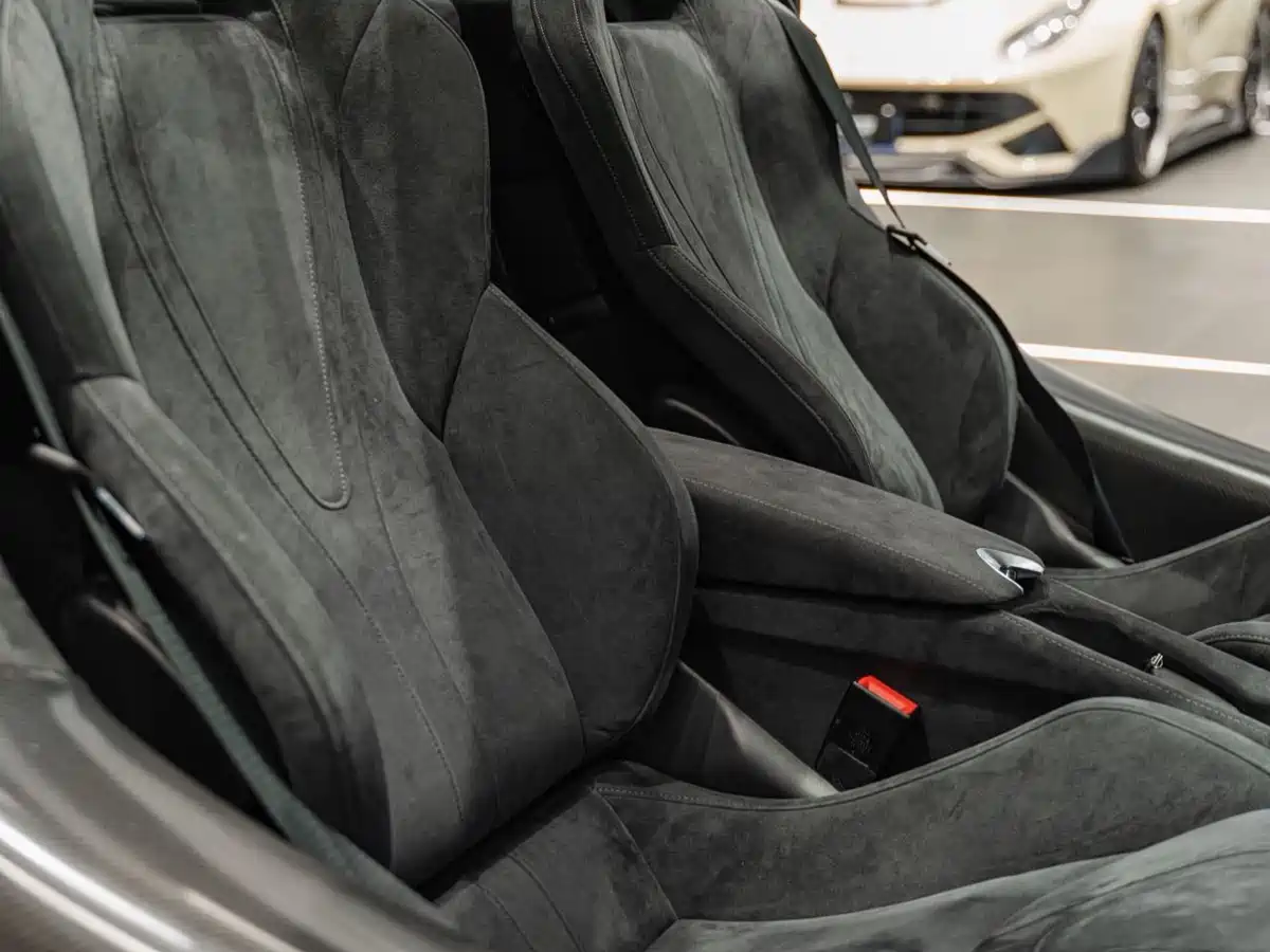 McLaren 720S 2019 4.0T Coupe фото 14