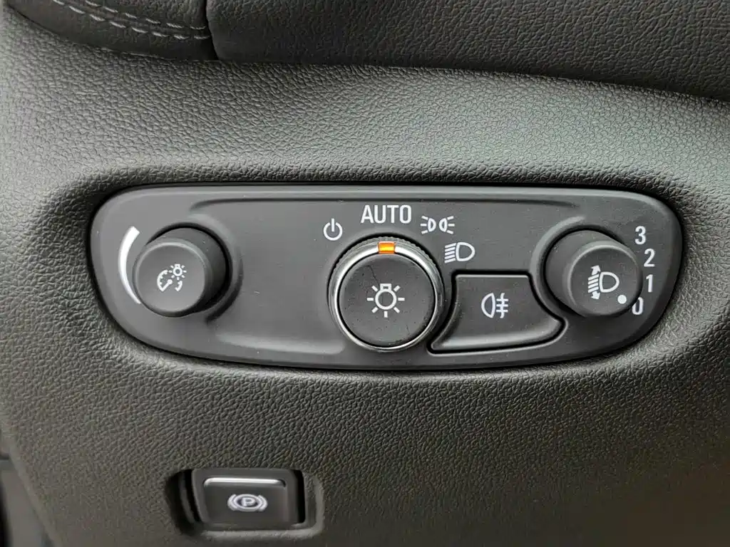 Chevrolet Trailblazer 2025 2023 Mild Hybrid 650T Model