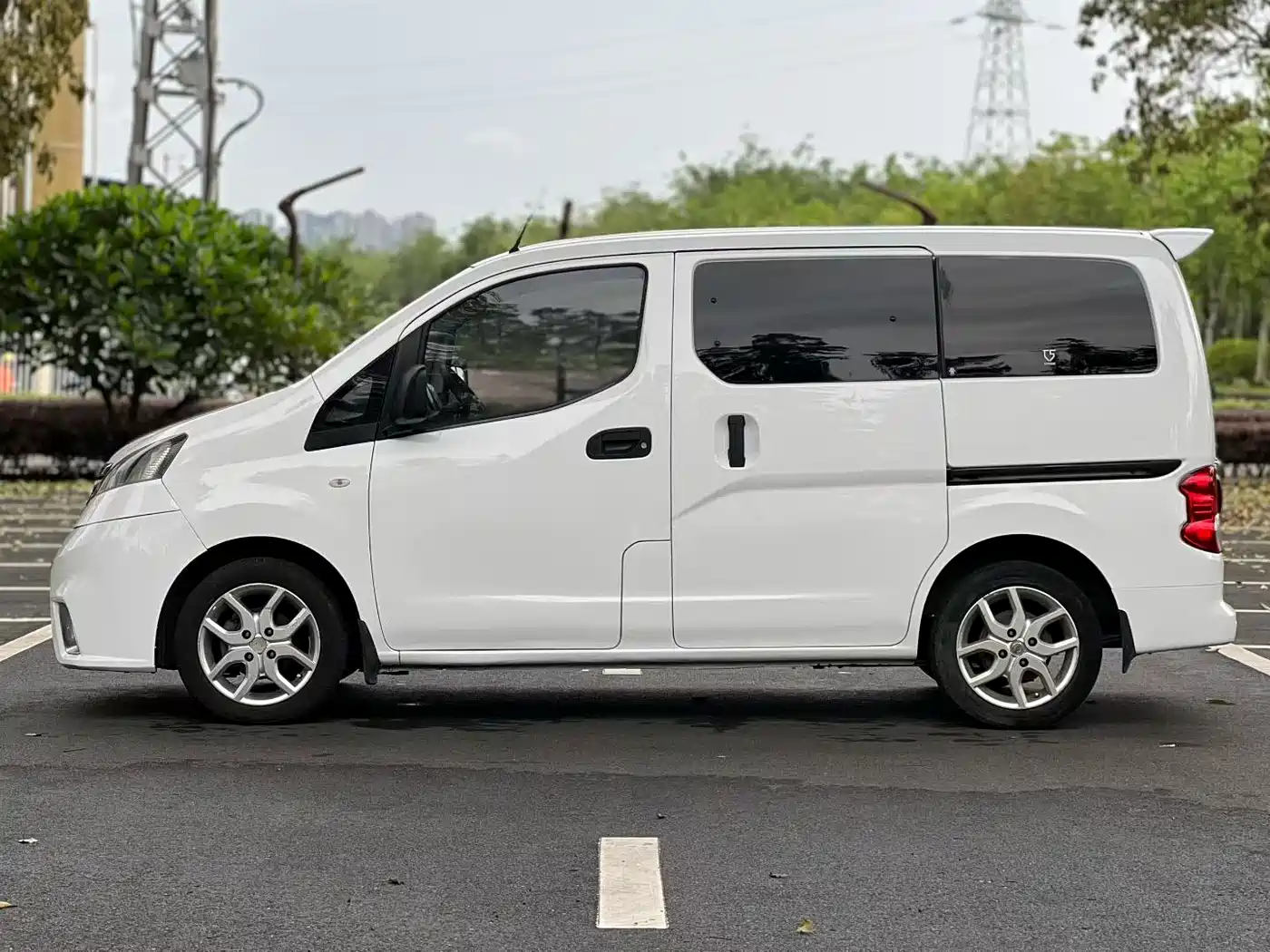 Nissan NV200 2017 2016 Facelift 1.6L CVT Premium