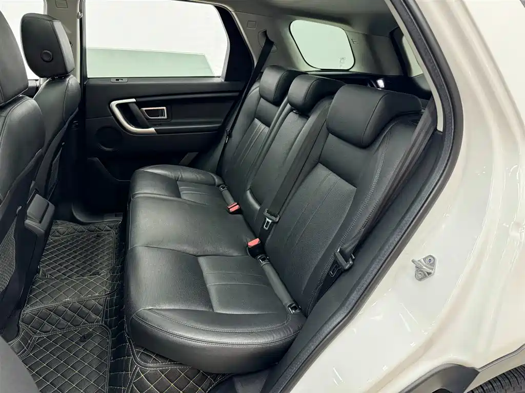 Land Rover Discovery Sport 2019 240PS SE Edition China V фото 14