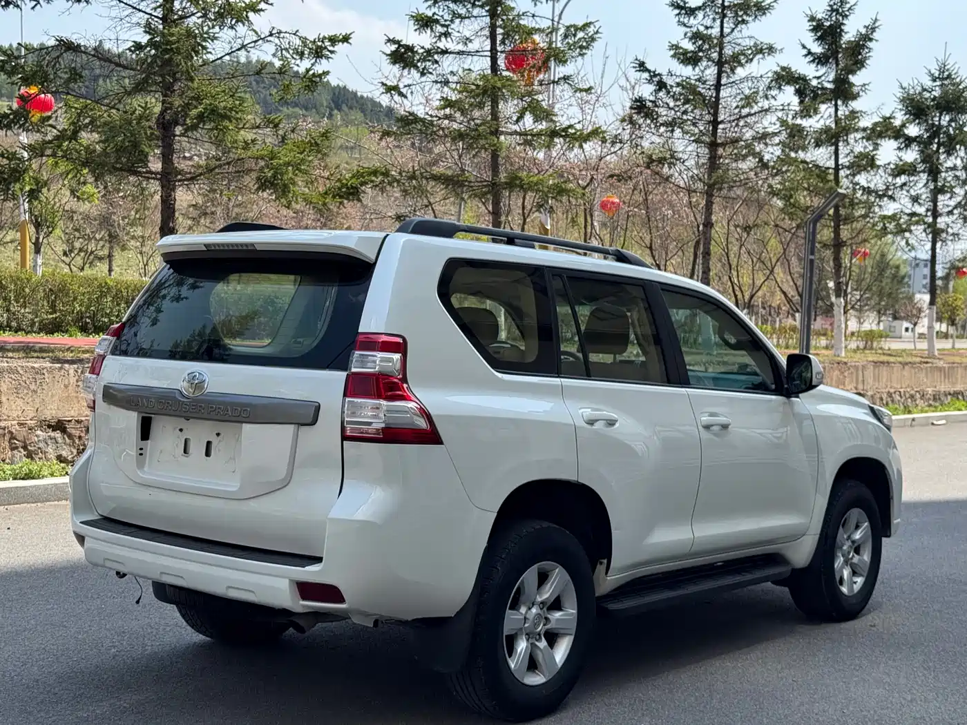 Toyota Prado (Import) 2014 2.7L Automatic Luxury фото 5