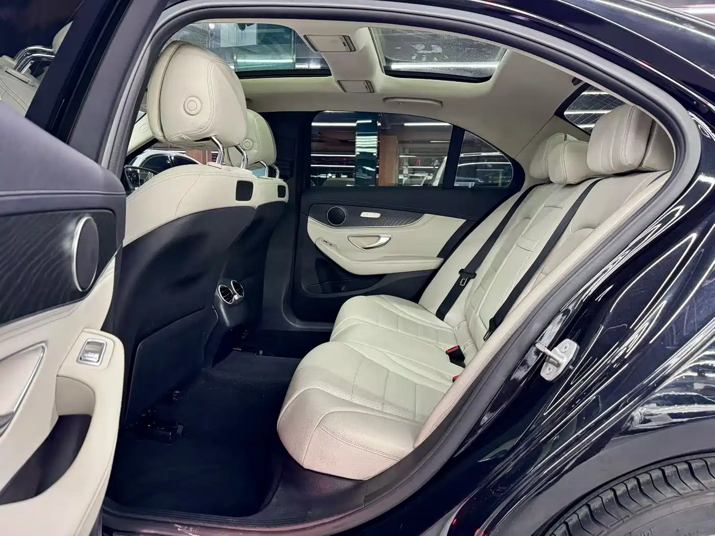 Mercedes-Benz C-Class 2016 C 200 L Sport фото 6