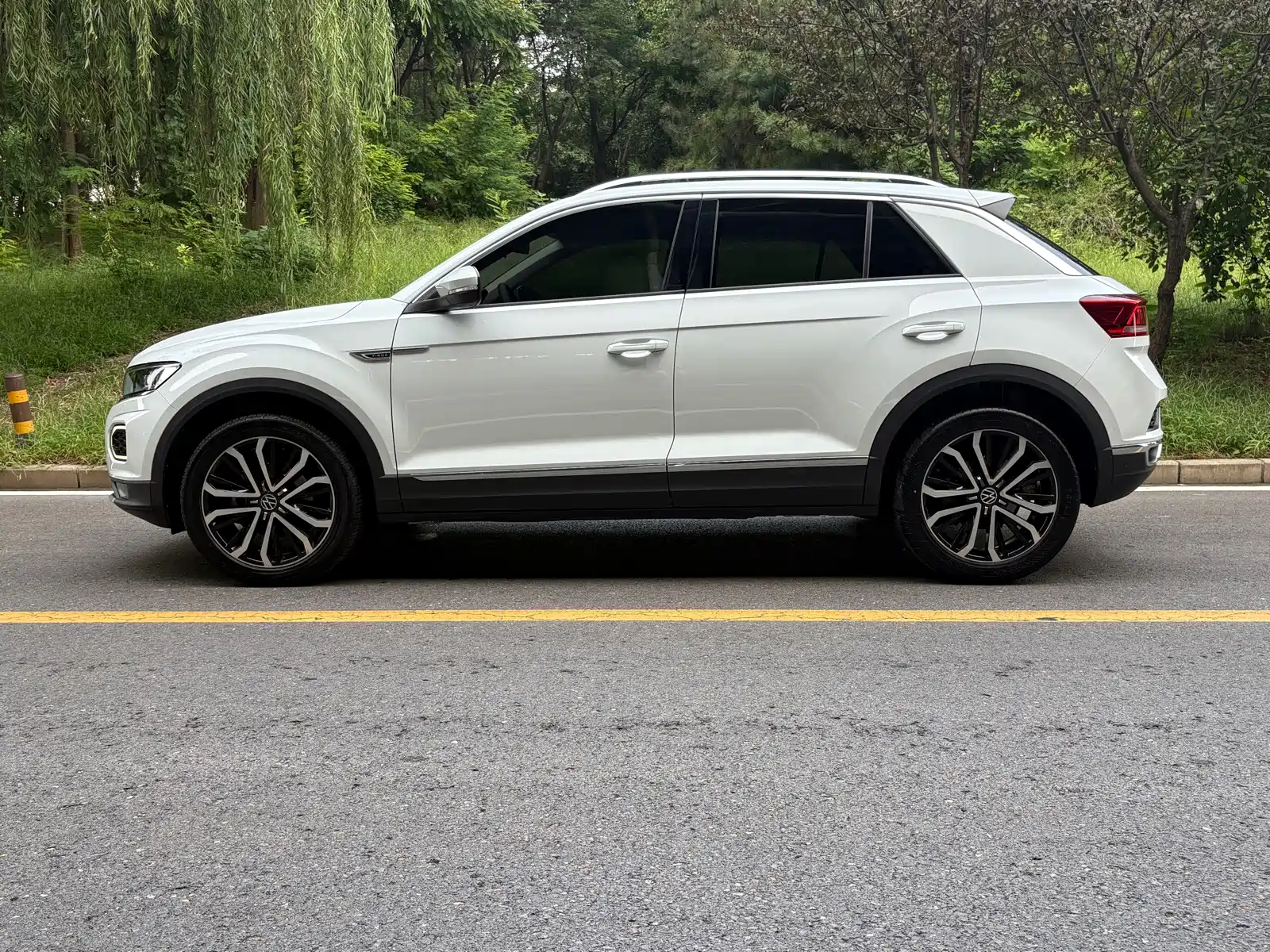 Фото 3 - Volkswagen T-ROC