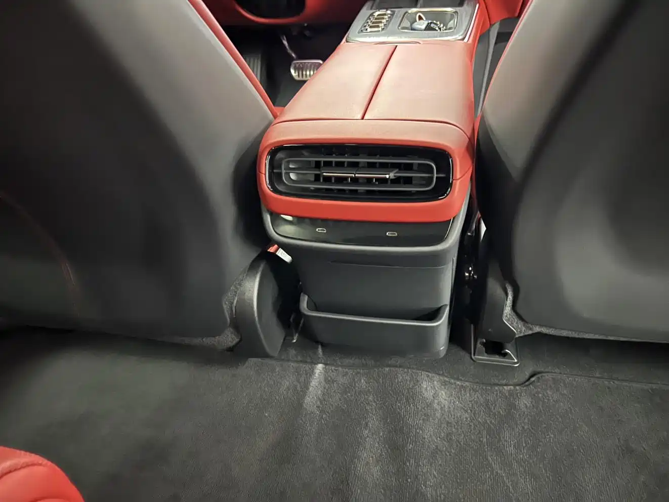 Xiaomi Auto Xiaomi SU7 2024 AWD Extended Range Advanced Smart Driving Max Edition фото 9