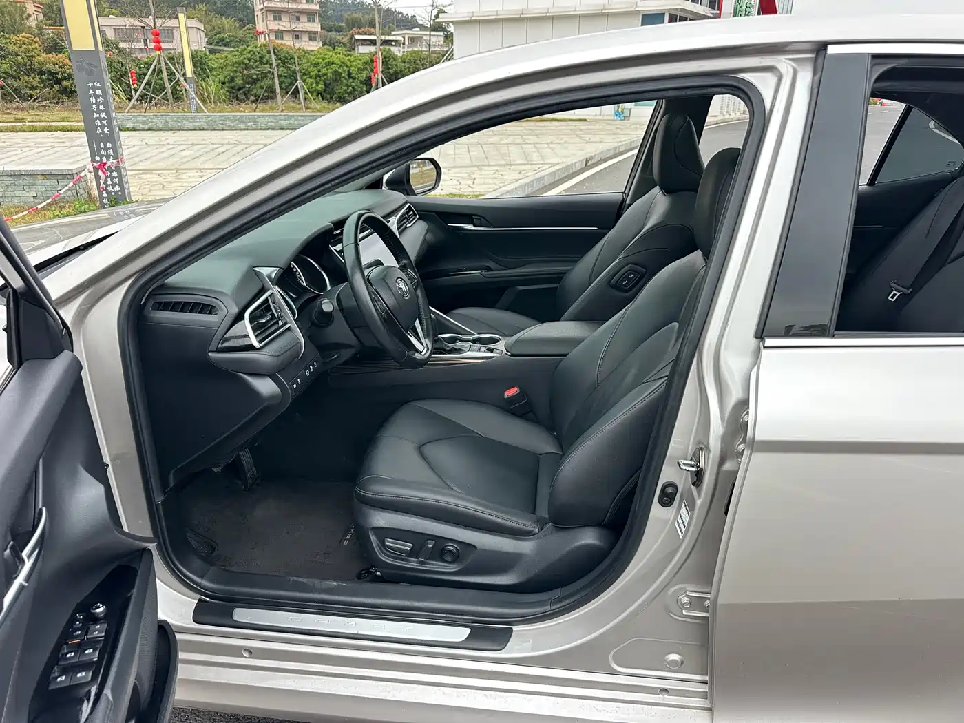 Toyota Camry 2019 2.5G Luxury Edition China VI фото 23