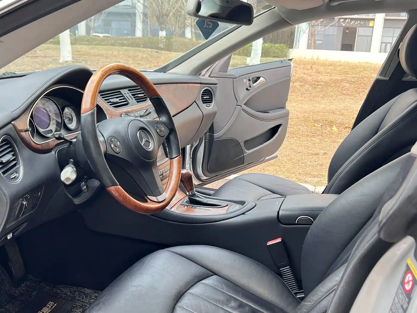Mercedes-Benz CLS 2009 CLS 300 фото 8