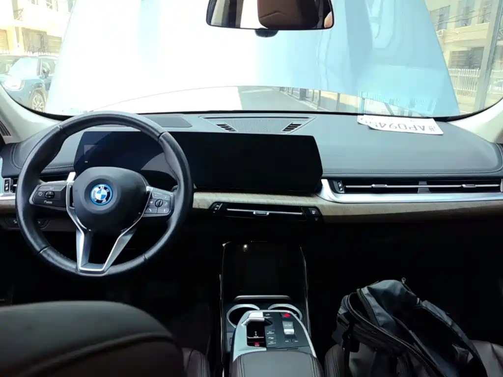 BMW iX1 2023 2023 xDrive30L X Design Package