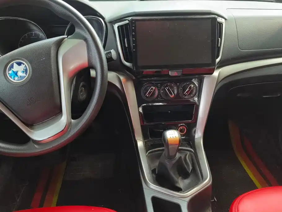 Venucia T70 2017 2016 1.6L Manual Rui Xing Edition