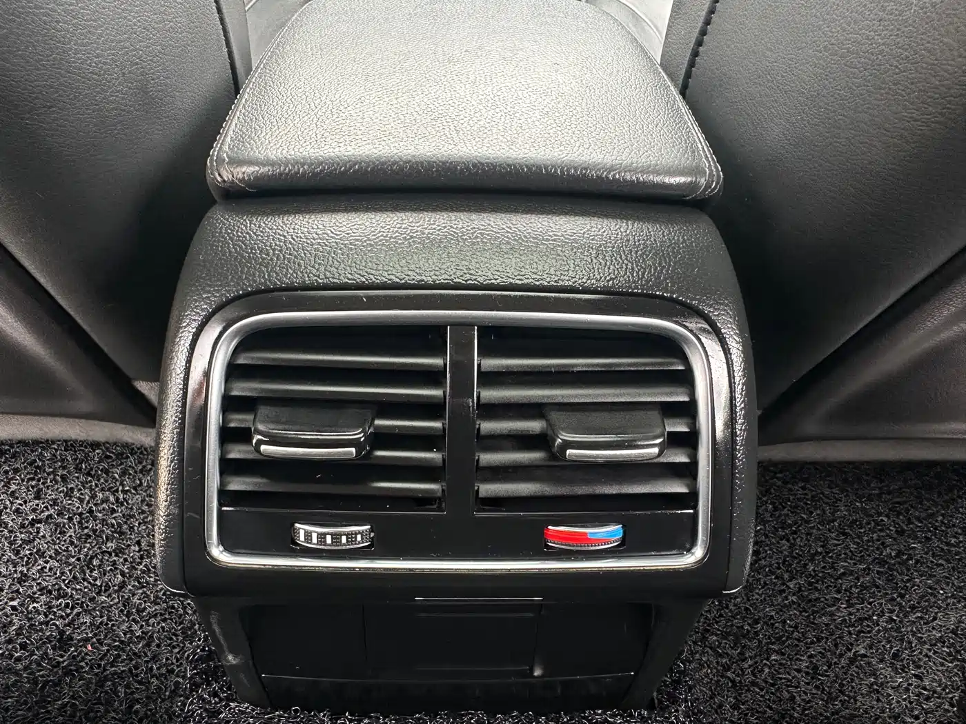 Audi A4L 2015 35 TFSI Auto Comfort фото 16