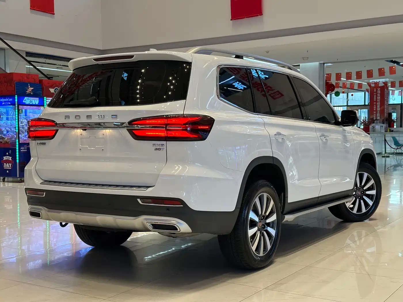 Roewe RX8 2019 2018 30T Smart Internet 2WD Flagship Edition