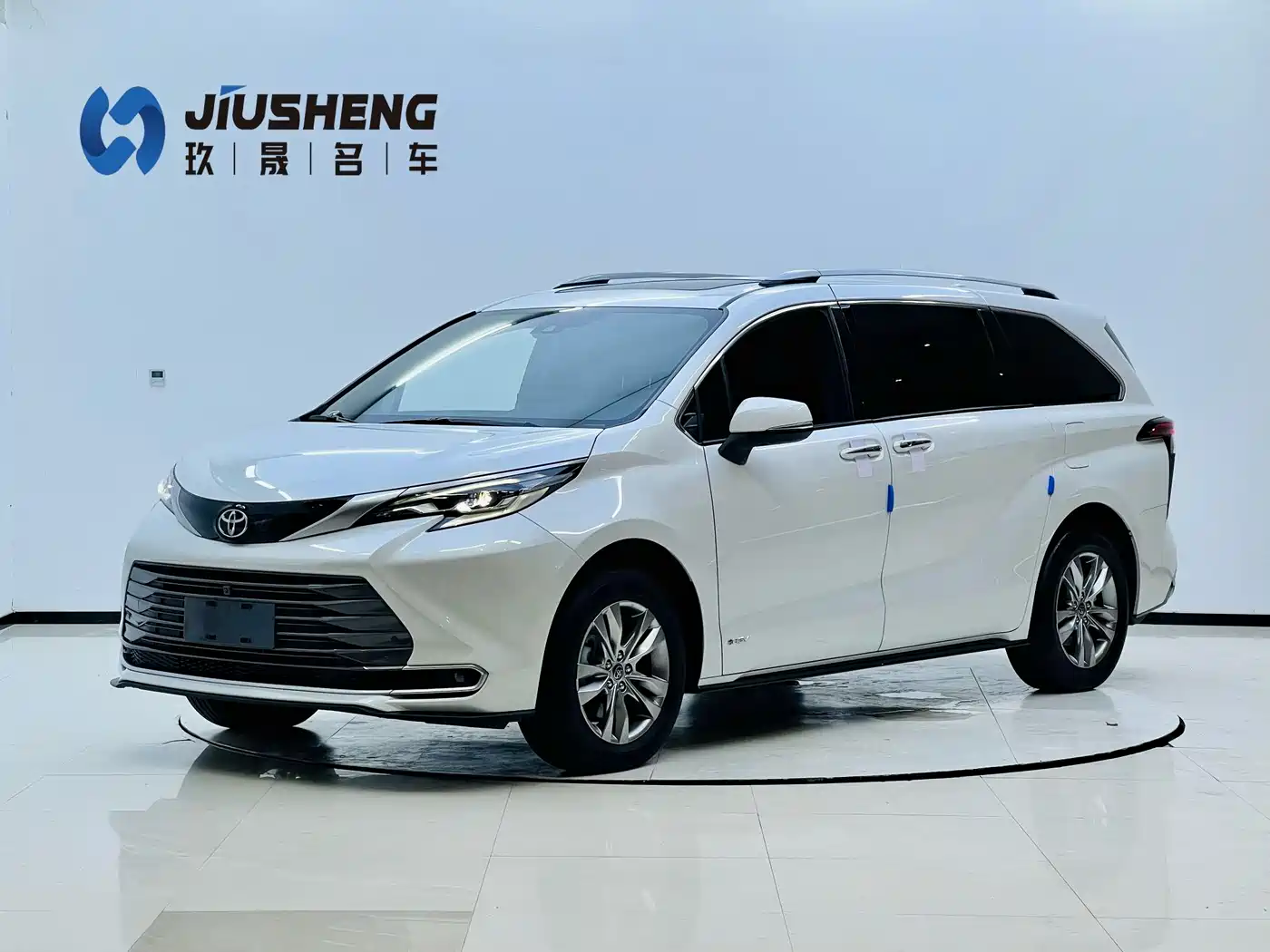 Toyota Sienna 2024 2.5L Hybrid 4WD Premium Edition