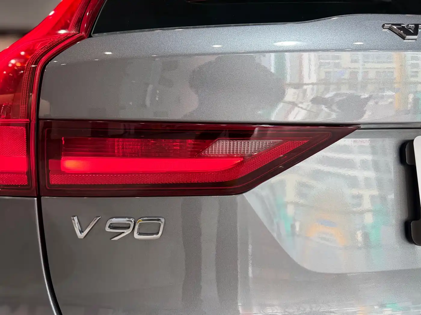 Volvo V90 2019 2019 Cross Country T5 AWD Intelligent Distance China VI