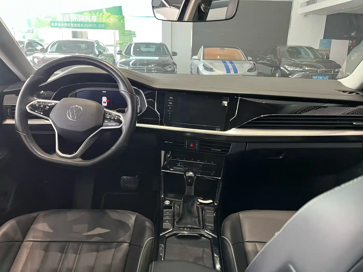 Volkswagen Passat 2023 330TSI Starlight Elite Edition фото 8