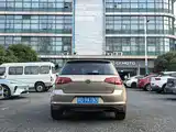 Photo 8 - Volkswagen Golf