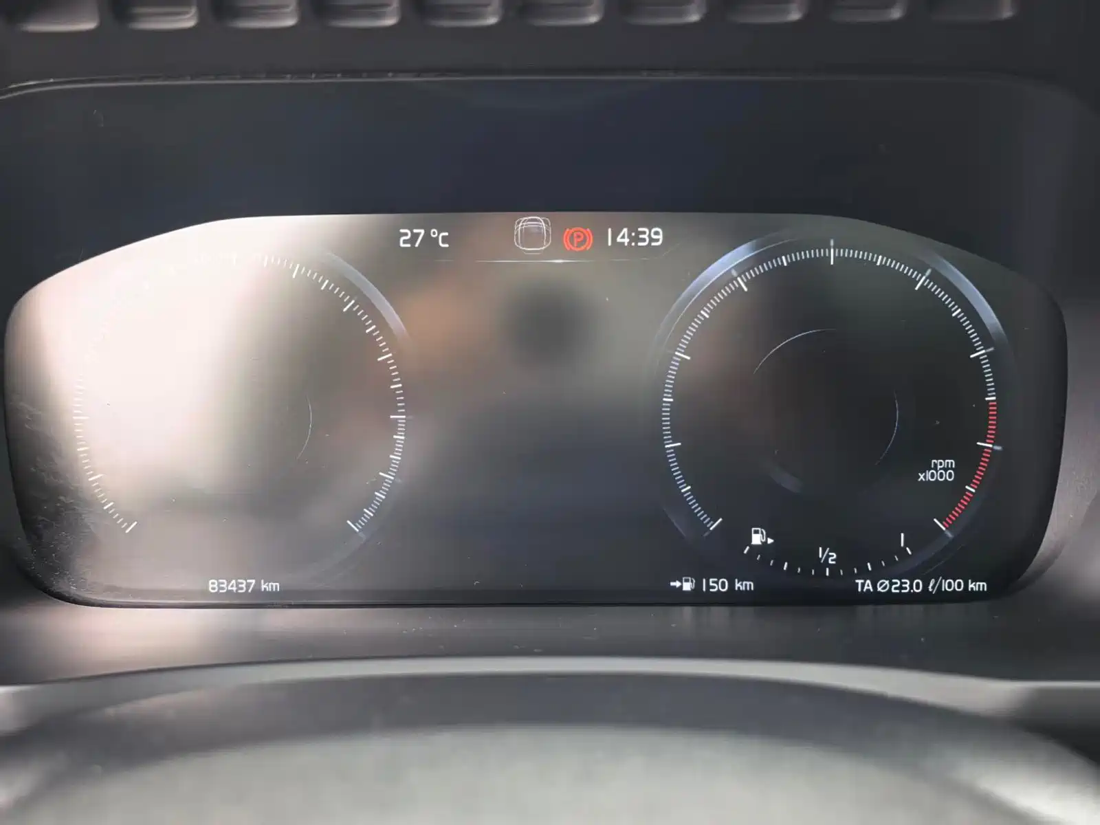 Photo 19 - Volvo XC90