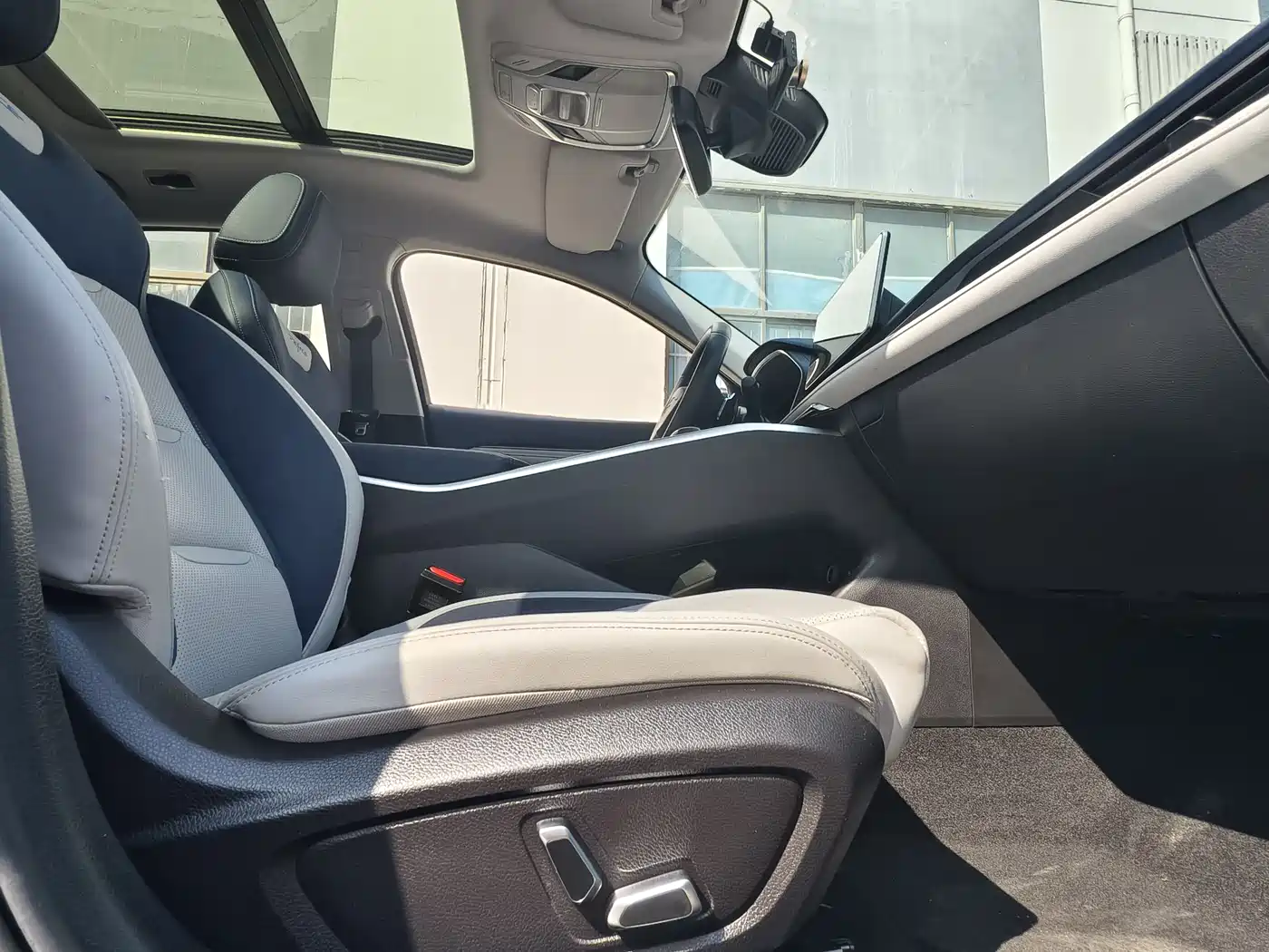 GEELY AUTOMOBILE XINGRUI