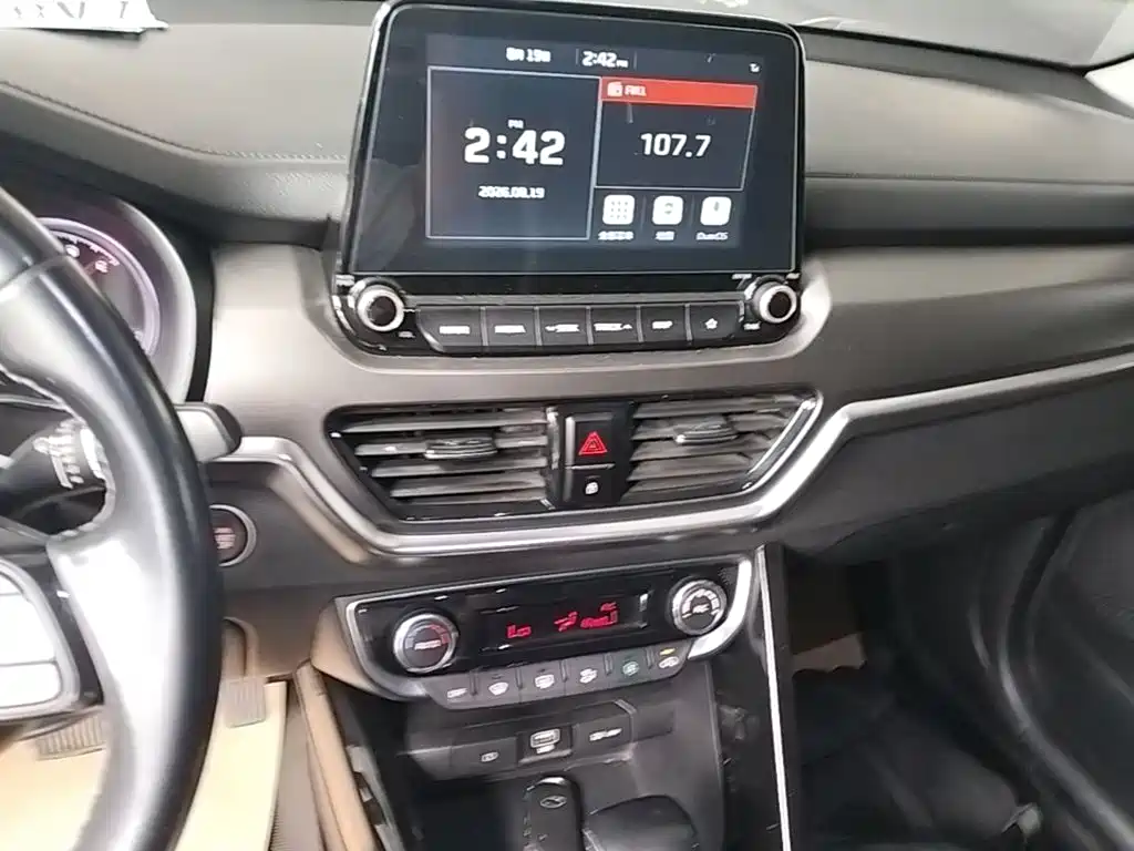 Фото 13 - Kia Sportage
