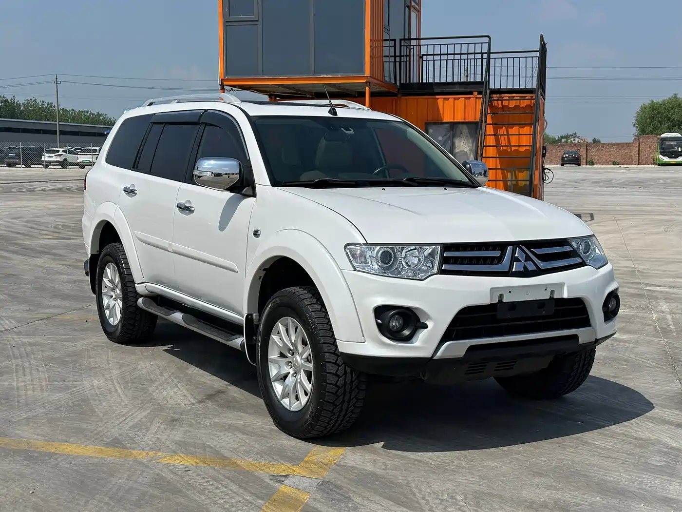 2017 Mitsubishi Pajero Sport