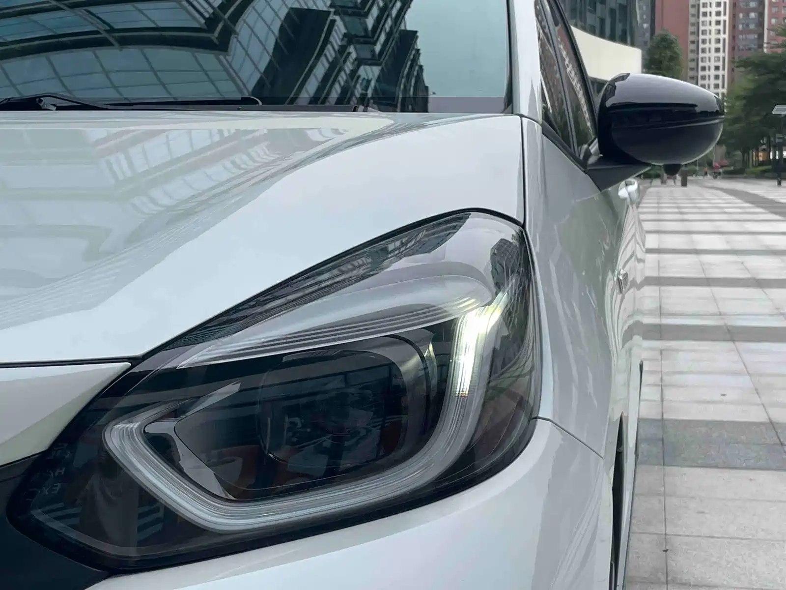 Photo 10 - Honda Fit