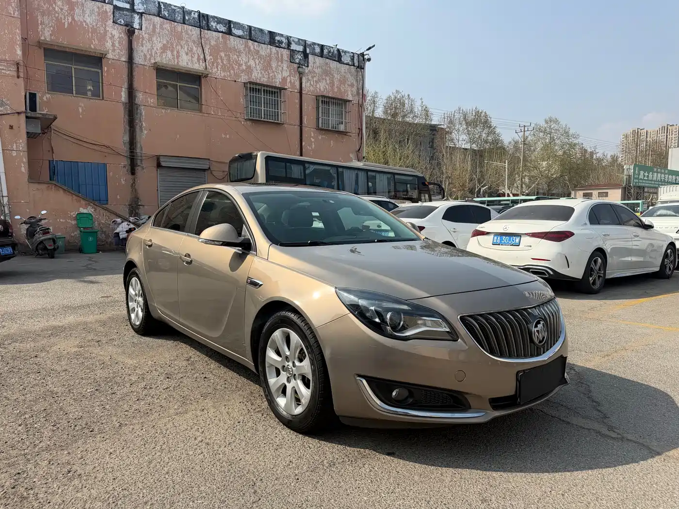 Buick Regal 2015 1.6T Leading Tech Edition фото 3