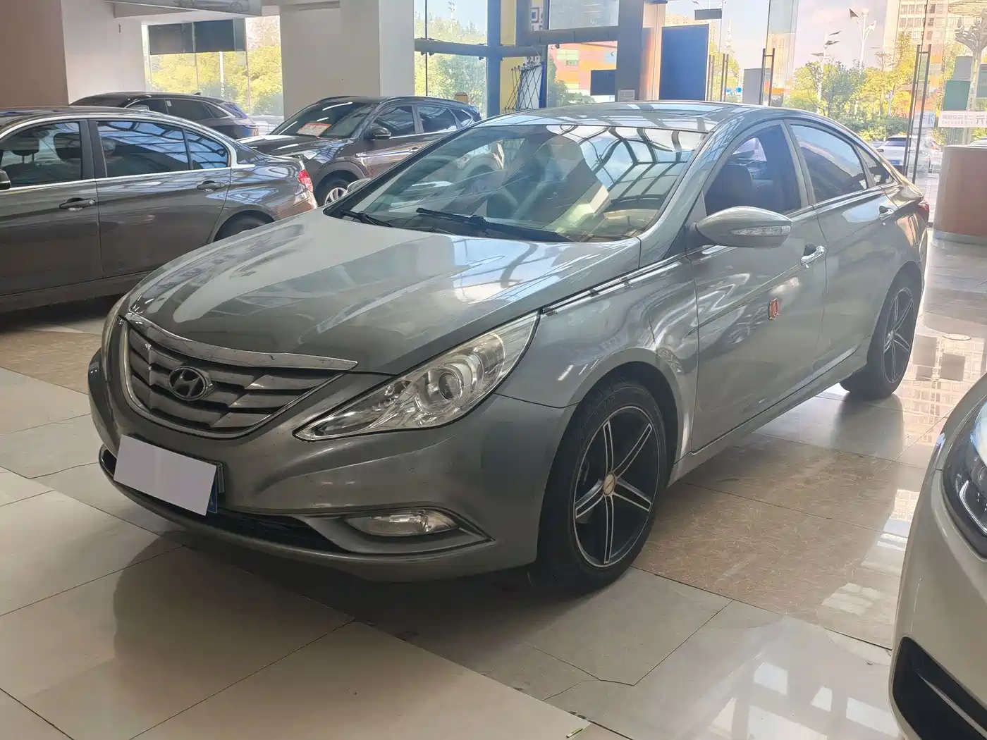 Hyundai Sonata 2011 2011 2.0L Automatic Luxury