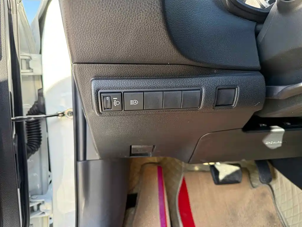 Toyota Levin 2021 185T CVT Sport Edition фото 11