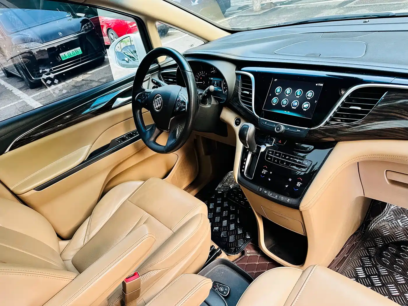 Фото 27 - Buick GL8