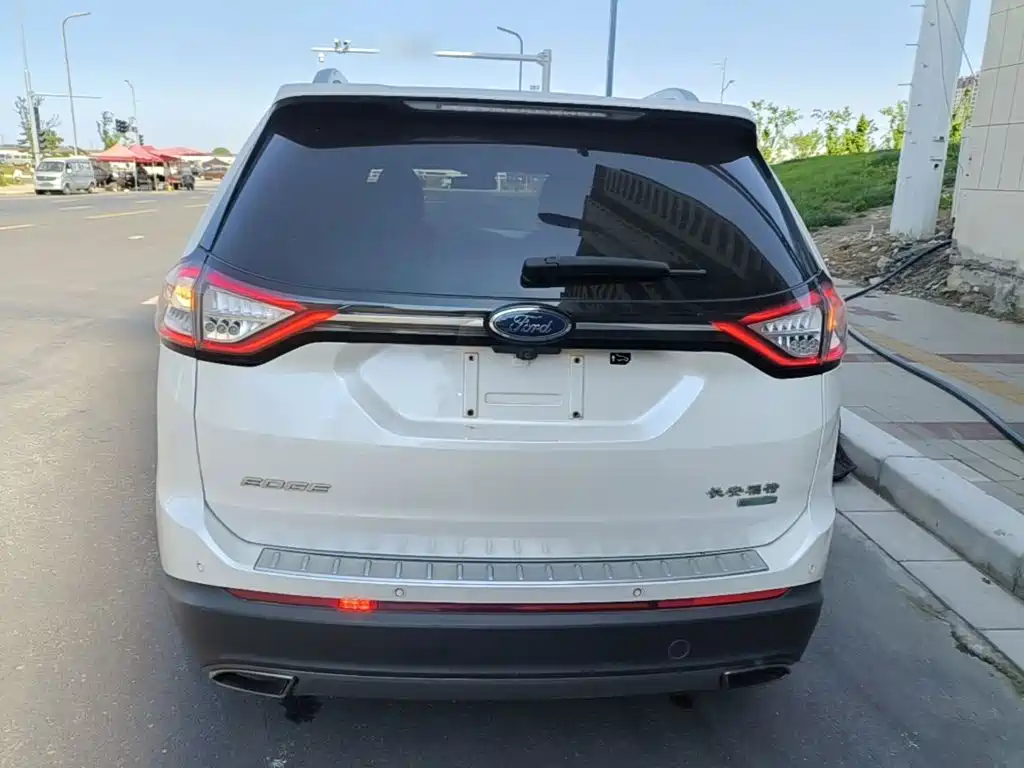 Ford Edge 2019 2018 EcoBoost 245 FWD Luxury 7-seater China V