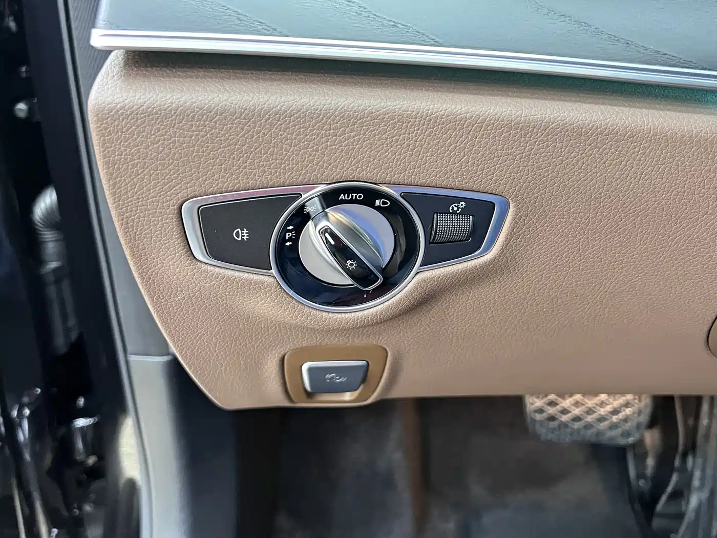 Mercedes-Benz E-Class 2021 E 300 L Sport Fashion фото 35