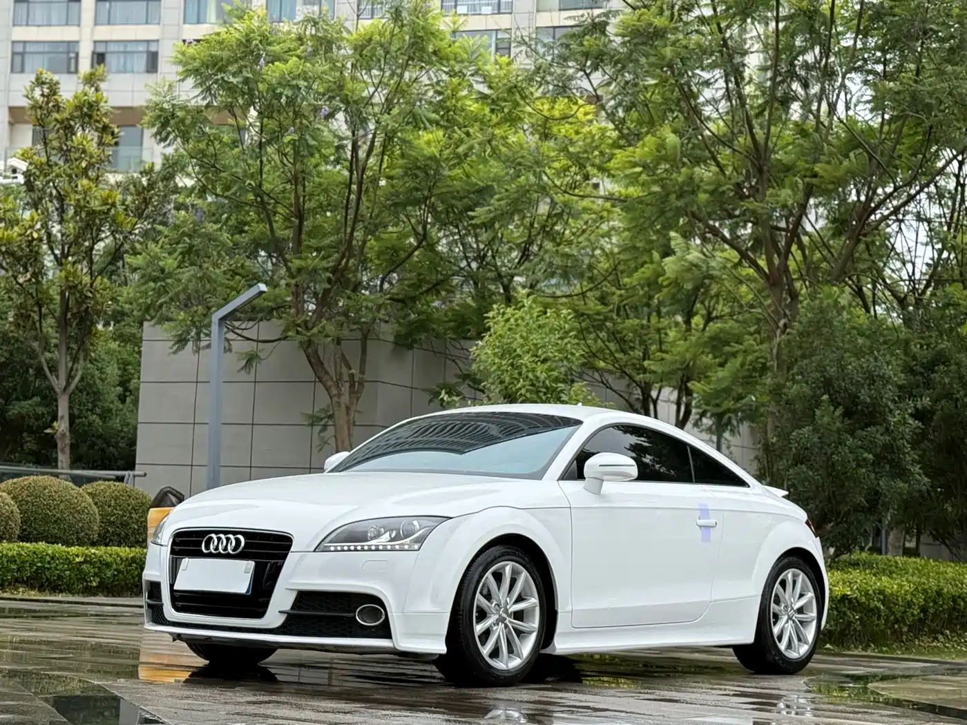 Фото 1 - Audi TT