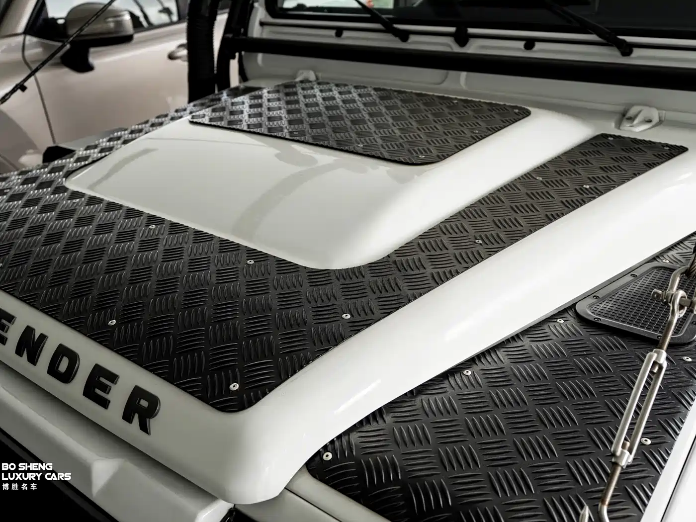 Land Rover Defender фото 47
