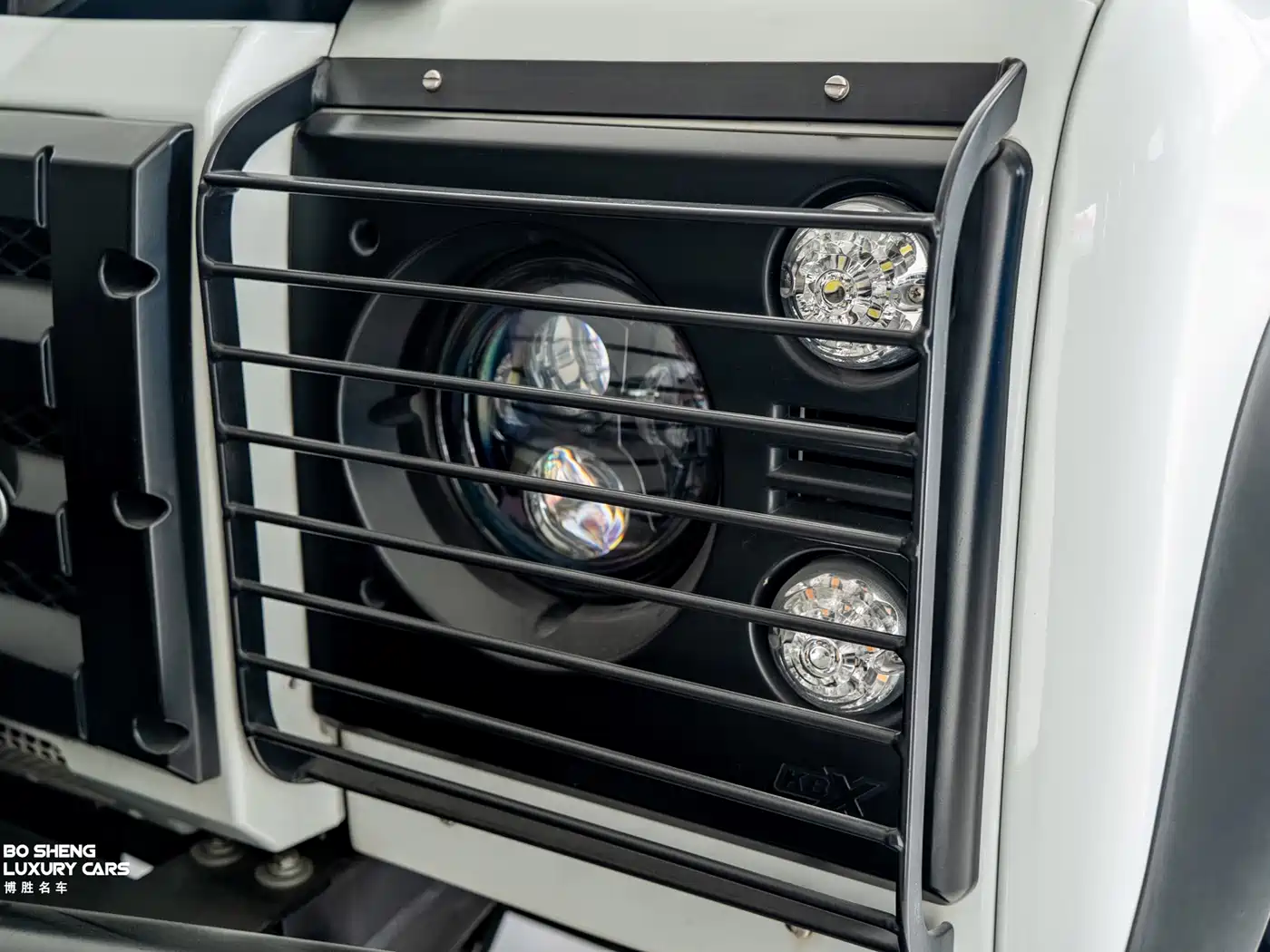 Land Rover Defender фото 52