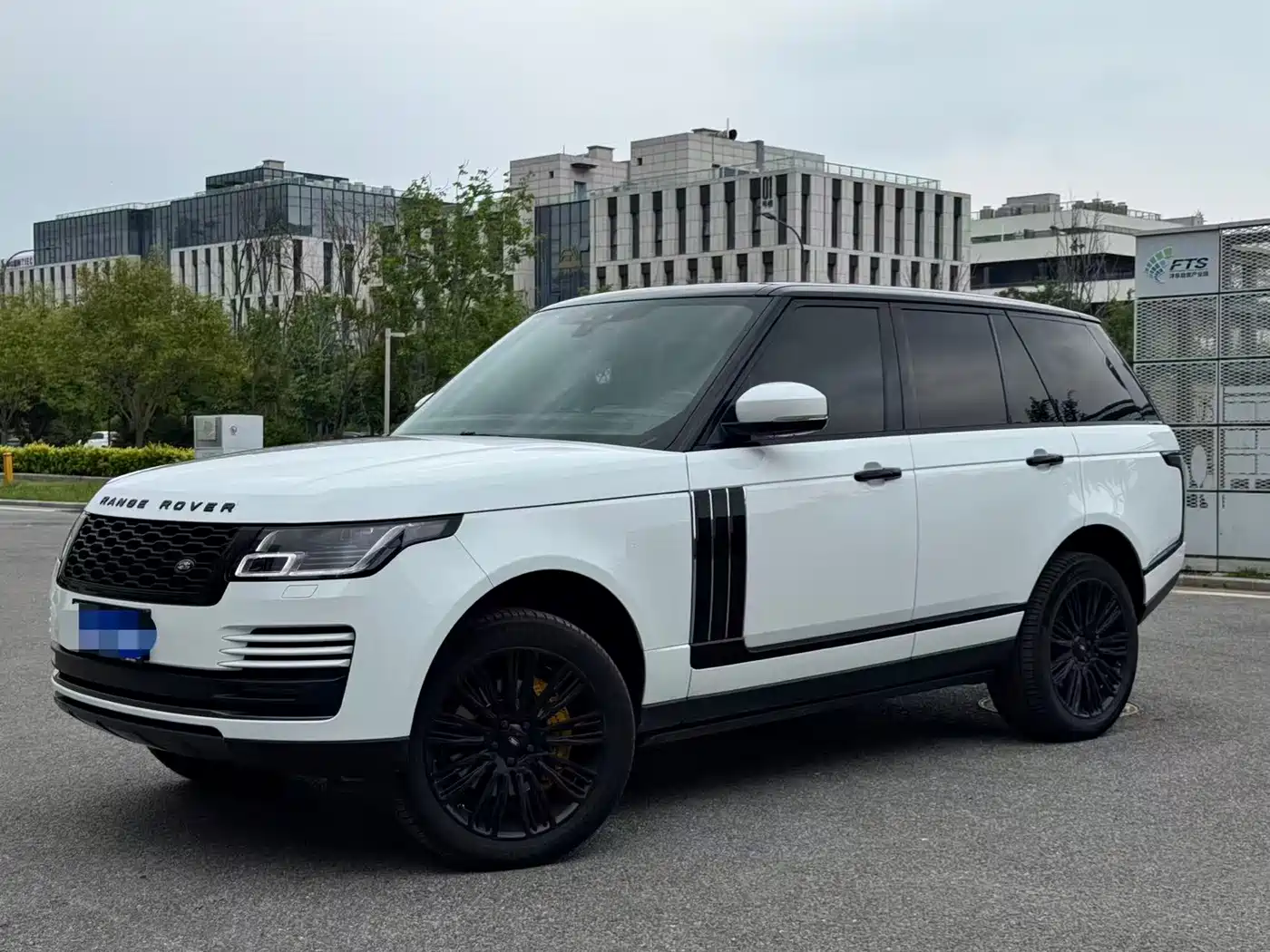 Land Rover Range Rover 2020 3.0 L6 Shengshi Edition